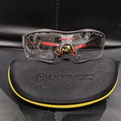 Tradera Innebandy<Unihoc Skyddsglasögon med fodral-JR