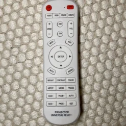 Tradera Universal fjärrkontroll till projektor.^ Projektorer