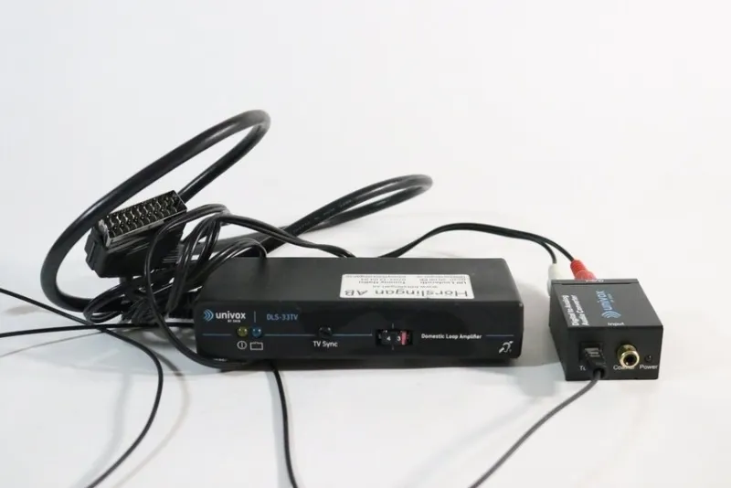 Tradera Hjälpmedel<Univox DLS-33 TV-slinga, komplett hjälpmedel för hörapparat