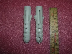 Tradera Upat Nylon-plugg U14 2-pack> Skruv, Plugg & Spik