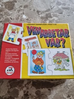 Tradera Vem arbetar var? Pussel spel retro vintage> Barnspel & Pussel
