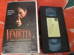 Tradera VENDETTA, VHS, FILM, ACTION, SVENSKT TAL OCH TEXT> Vhs-filmer