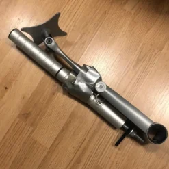 Tradera Vesa Skärmarm för permanent fastsättning i bord^ Tv & Tillbehör