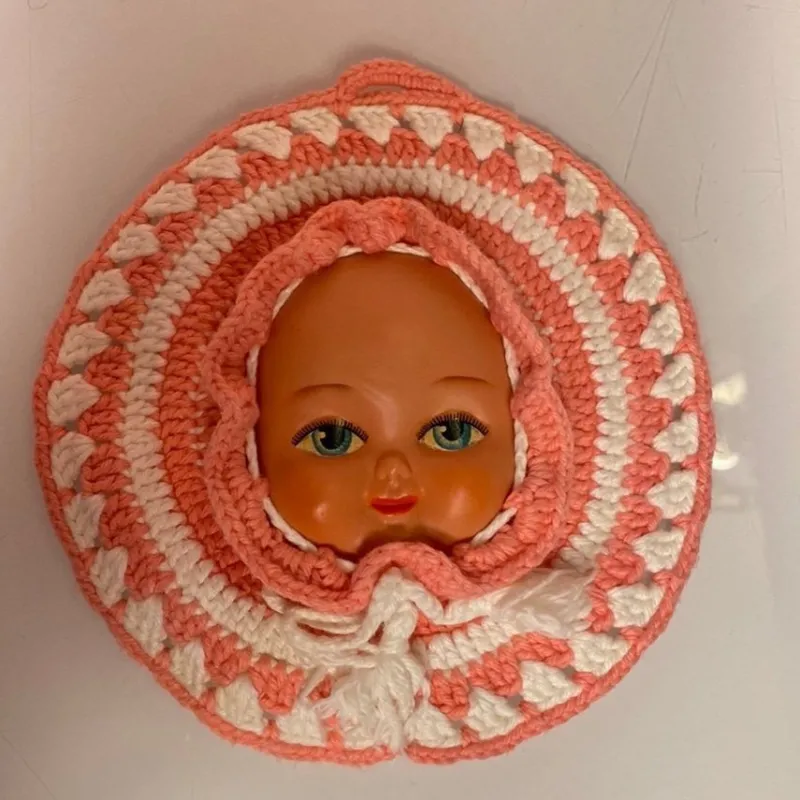 Tradera Väggdekoration docka Kitsch Retro Vintage^ Inredningsdetaljer