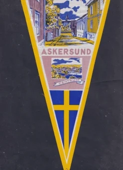 Tradera Vimpel. Askersund.^ Flaggor