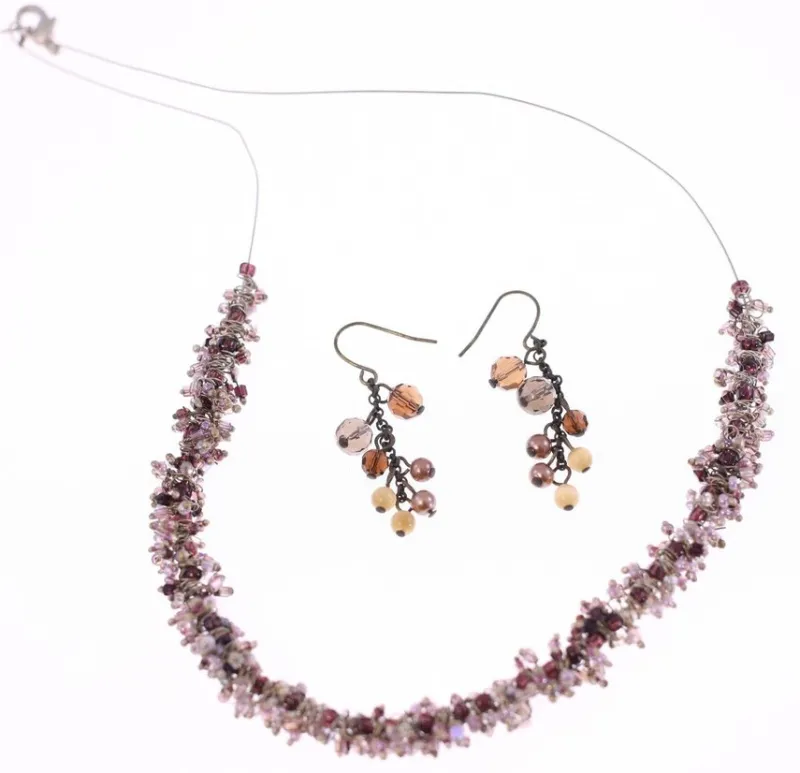 Tradera Smyckespaket<Vintage Boho Necklace and Earring Set