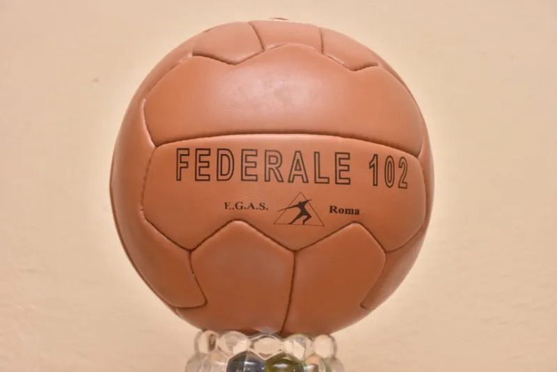 Tradera Samlarbilder<Vintage Federale 102 Leather Football 1934 Size 5.