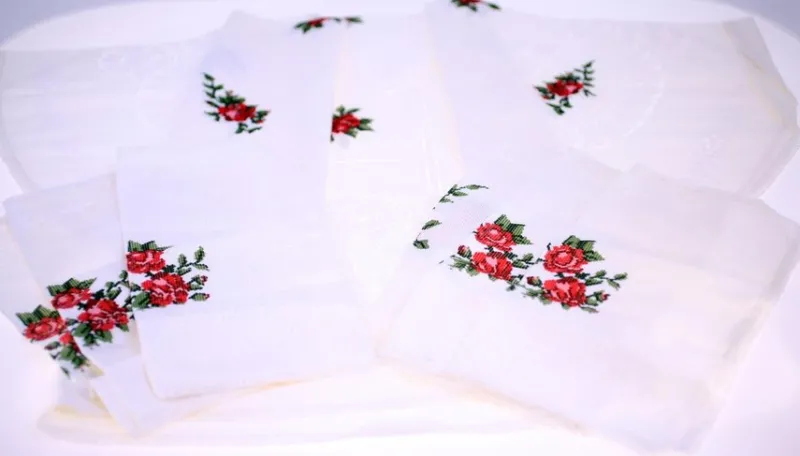 Tradera Vintage NEW tablecloth with 6 matching napkins-circa 1950s/1960s UK-Weight 454g^ Hemtextil