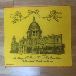 Tradera Övriga Samlarsaker<Vintage Souvenir Dust Cloth From The Marriage of Prince of Wales & Lady Diana