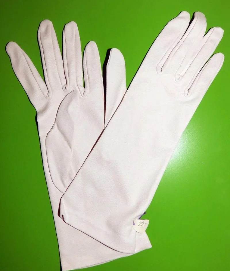 Tradera VINTAGE 50-60-70tals sofistikerade dam handskar BEIGE nylon crepe S / 6,5 NOS> Handskar & Vantar