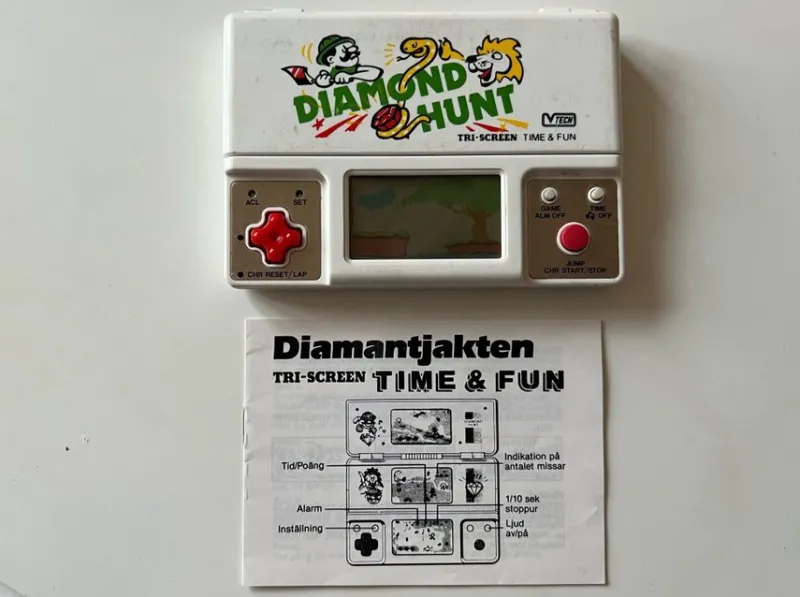 Tradera Retro Tv-spel & Pocketspel<Vintage V-Tech Diamond Hunt Tri-Screen Spel