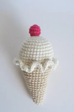 Tradera Virkad glass skallra bebisleksak handgjord sommarbebis^ Baby, Barn & Lek