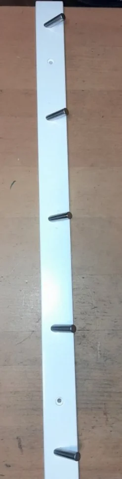 Tradera Vit väggmonterad klädhängare med krokar^ Inredningsdetaljer