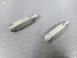 Tradera Volvo 240 Turbo ventilförlängningar till AC kompressor^ Bildelar & Reservdelar