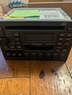 Tradera Volvo SC-805 Bilstereo^ Bilstereo