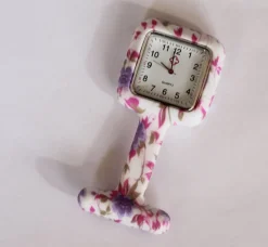 Tradera Vårdklocka/sjuksköterseklocka^ Sjuksköterskeklockor