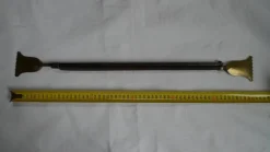 Tradera Vävspännare i metall till vävstol i fungerande skick spännare till väv^ Hantverk