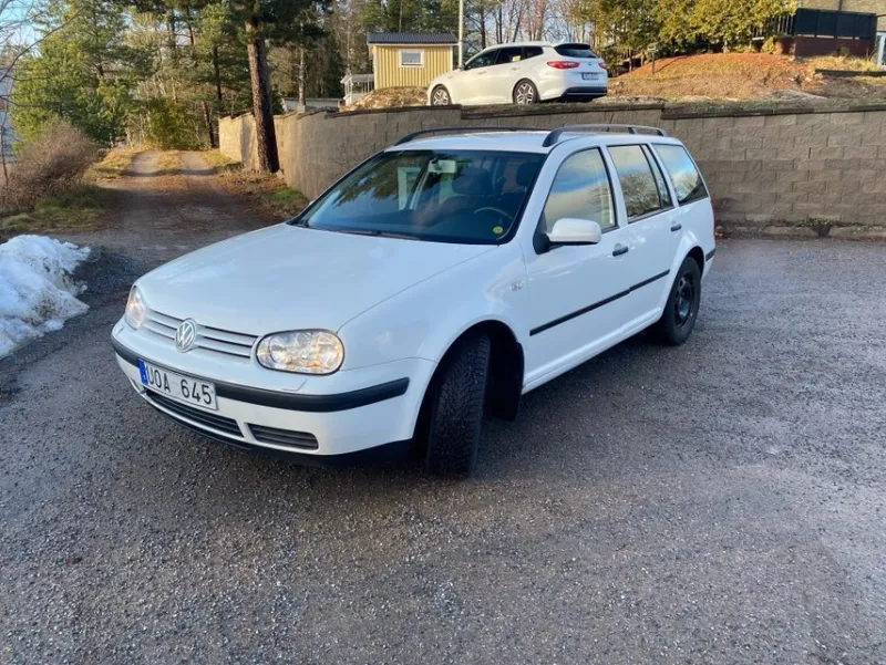 Tradera Vw golf bfuel 2.0 2003 model^ Bilar