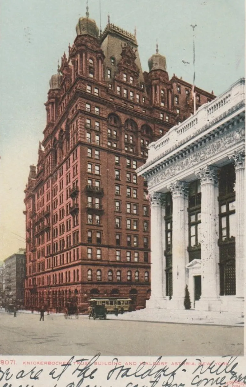 Tradera Världen Utom Norden<Vykort New York med Knickerbocker Trust Building och Waldorf-Astoria Hotel. USA