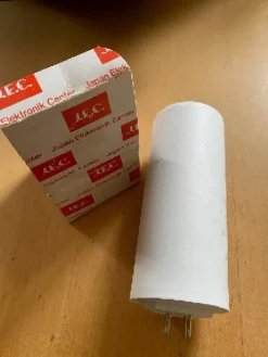 Tradera W1-11050^ Elektronikkomponenter