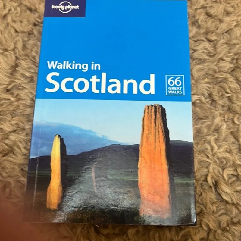 Tradera Walking in Scotland: 66 Great Walks> Resor & Topografi