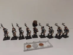 Tradera Warhammer Dogs of war bearmen of urslo OOP 9st^ Roll- & Figurspel