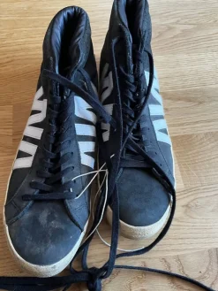 Tradera Herrskor<Warp skor stl 38 25, cm svarta