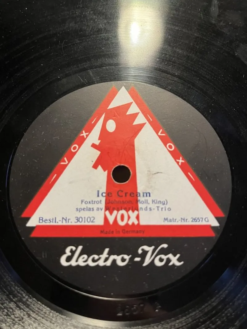 Tradera Westerlunds Trio. Vox 30102.^ Stenkakor