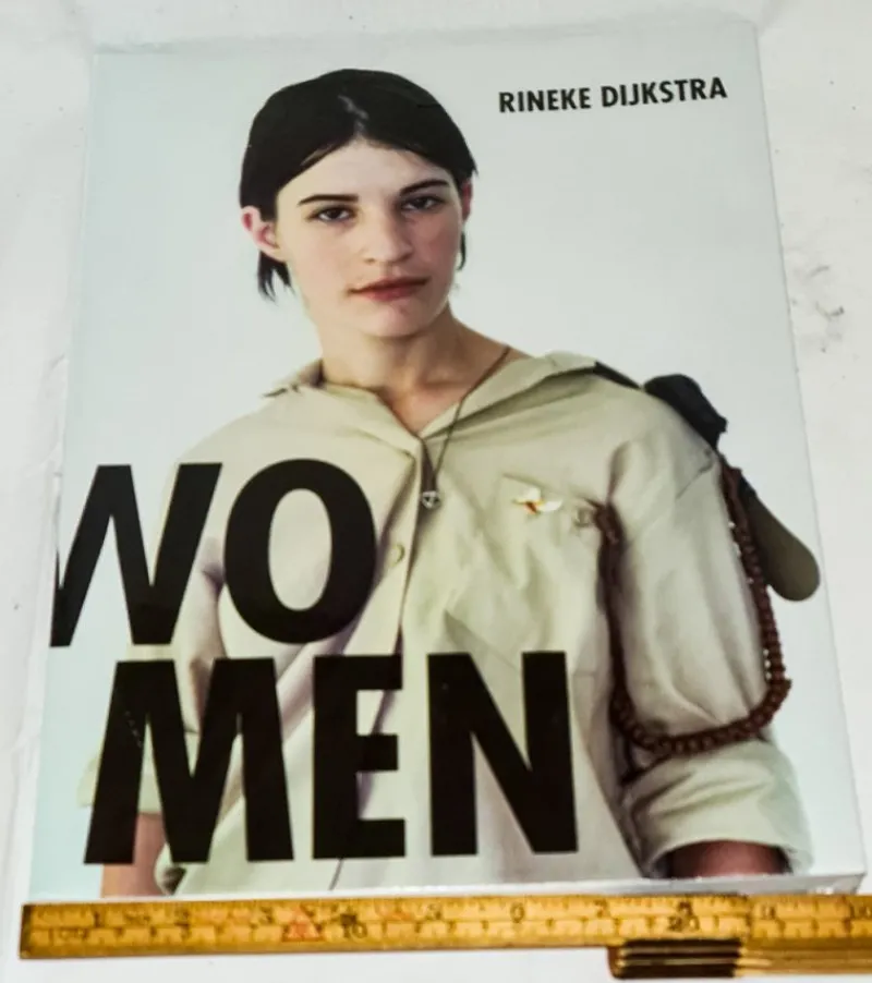 Tradera Wo Men - Rineke Dijkstra (Hasselblad Award 2017)> Fotolitteratur