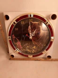 Tradera Wolf (varg) rund klocka^ Klockor Till Hemmet