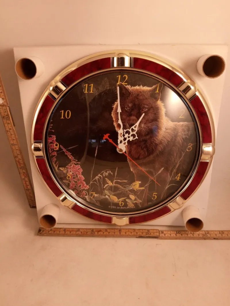 Tradera Wolf (varg) rund klocka^ Klockor Till Hemmet