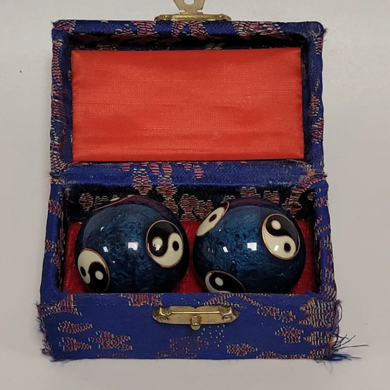 Tradera Yoga<2x Iron Ball Direction i medföljande ask - Yin Yang - Kinesisk Hälsokulor m ljud