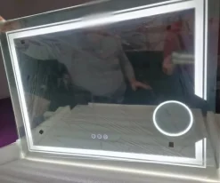 Tradera Smink<60x80cm 60W väggmonterad bakgrundsbelyst badrumsspegel med 3X förstoringsglas