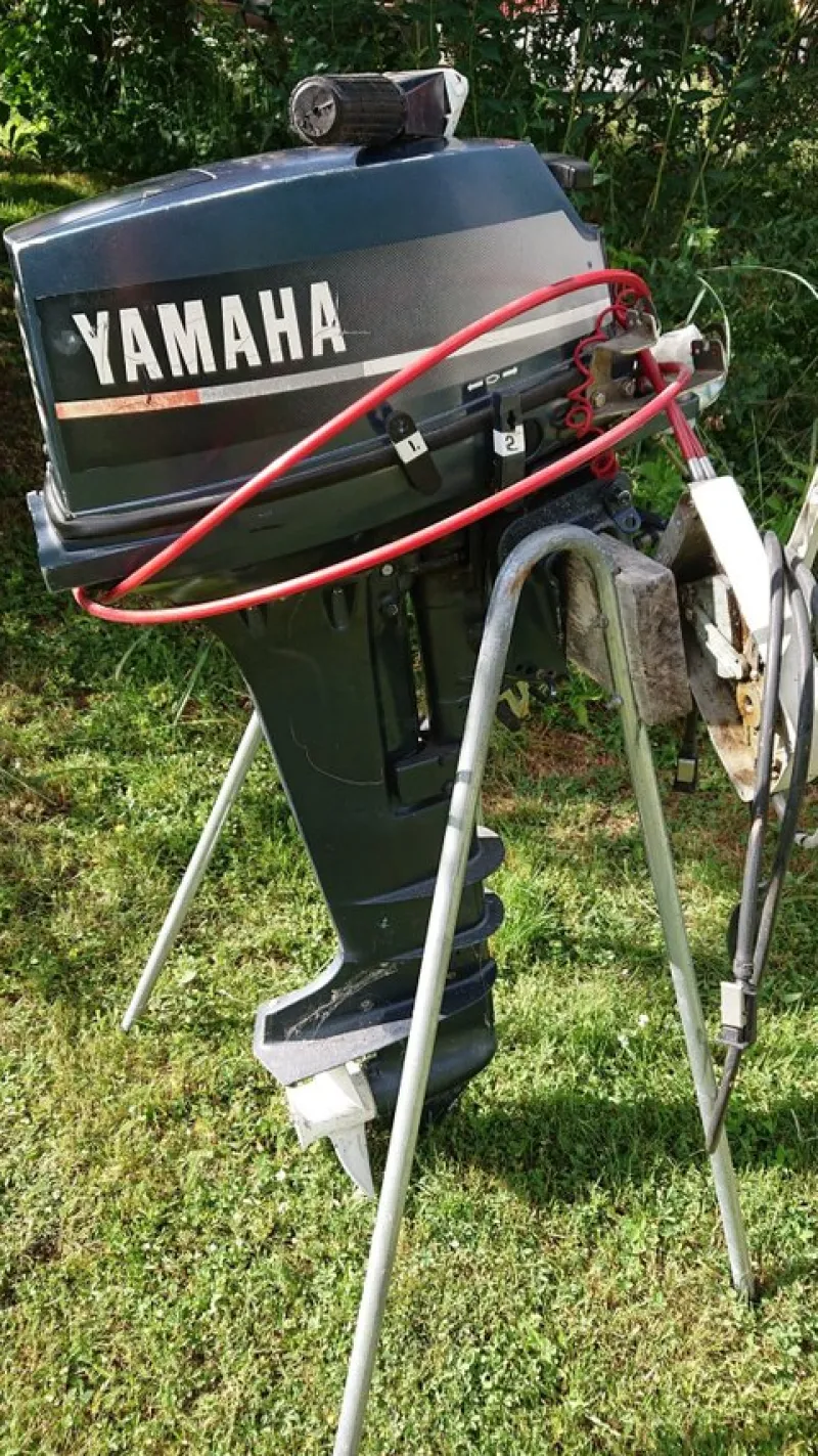 Tradera Yamaha 9.9 hk utombordare i fungerande befintligt + styrpulpet reglage, rorkult.^ Båtar