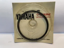 Tradera Yamaha 812-11601-00 Kolvring^ Snöskotrar