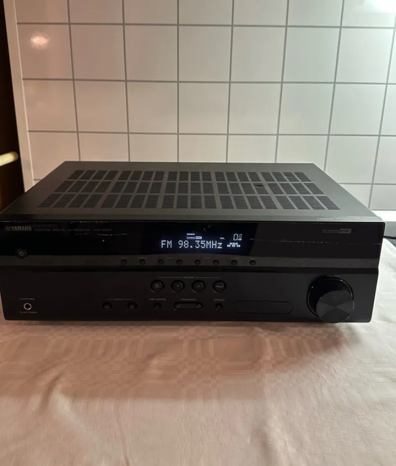 Tradera Yamaha HTR-2067 AV-receiver^ Hemmabio