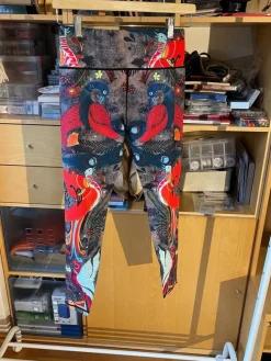 Tradera Yoga<Yoga pants multicolored leggings, size L