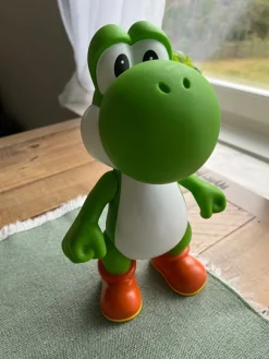 Tradera Yoshi Figure - Nintendo> Gosedjur