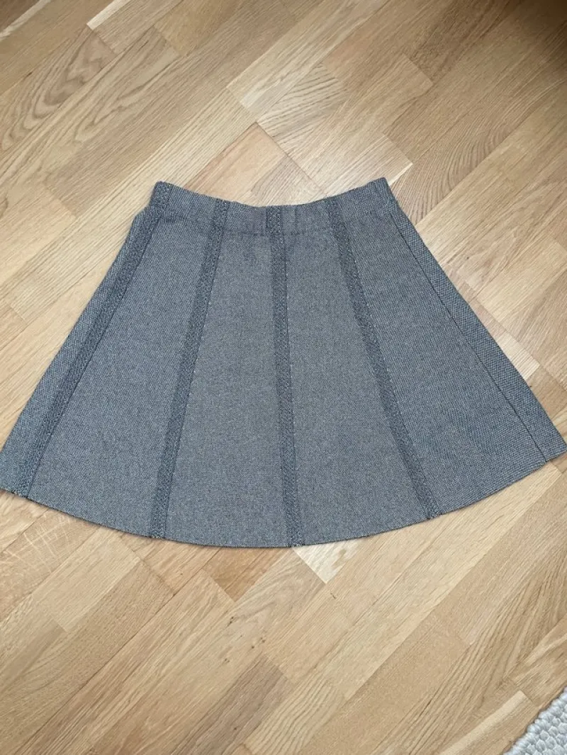 Tradera Zara Basic grå kjolar, storlek XS^ Damkläder