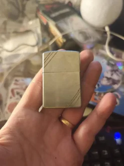 Tradera Tobakiana<Zippo tändar