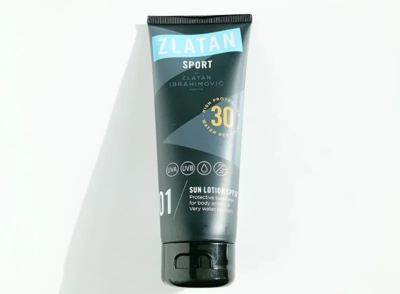 Tradera Hudvård<ZLATAN SPORT SUN LOTION SPF30, FOR BODY & FACE, 100 ML, OÖPPNAD! ORD.PRIS: 159KR